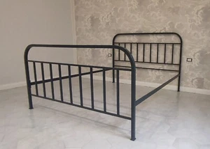 BETT AUS SCHMIEDEEISEN. Sonderanfertigungen. 922 - Bild 1 von 12