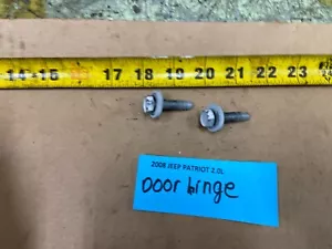 2006-2011 Jeep Patriot DOOR HINGE BOLTS SET OF 2 - Bild 1 von 10