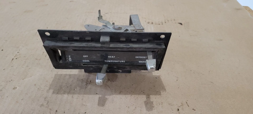 1969-70 MERMERCURY COUGAR XR7 FORD MUSTANG GT ПОЛКА ЭЛЕМЕНТЫ УПРАВЛЕНИЯ ОБОГРЕВАТЕЛЕМ БЕЗ A/C FOMOCO - Изображение 1 из 4