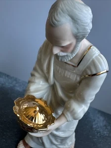 Lenox Classic Nativity King Gaspar 6.5” Porcelain Figurine - Picture 1 of 4