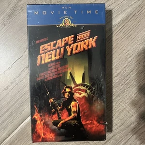 Escape From New York VHS SEALED 1981 Action Post Apocalyptic Mad Max 2000 Press - Picture 1 of 3