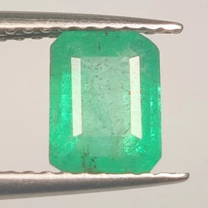1.05 CT - Natural Emerald Octagon Shape good Luster Gem Zambian - 9231 - Picture 1 of 2