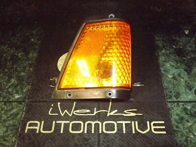 82-83 OEM подлинный Toyota Cressida MX63 переднее крыло угловая лампа 22-106 FR - Изображение 1 из 4