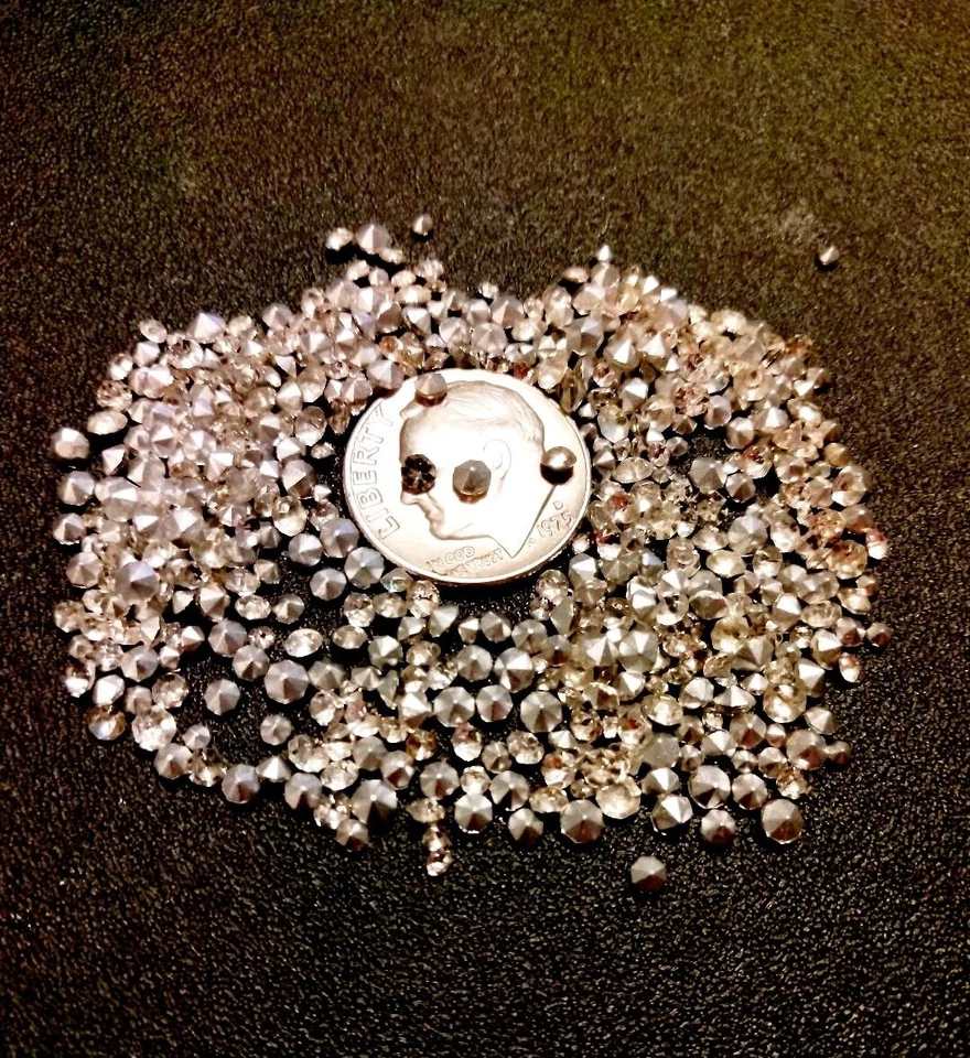 Lot of 500 Small Crystal Clear Rhinestones Mixed sizes 5ss - 9ss/1.7mm - 2.5mm - Image 1 of 1