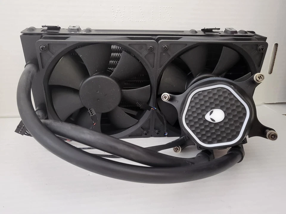 Dell Alienware R15 Cooler Master Cryotech LED AMD Liquid Cooling Heatsink CN5XT - Image 1 of 4