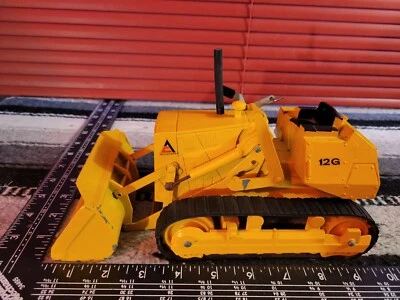 Ertl Allis Chalmers 12G Crawler w/bucket  1/16 Diecast farm tractor replica - Image 1 of 4