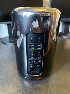 Mac Pro (Late 2013) - Picture 1 of 4