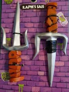 Teenage Mutant Ninja Turtles Mutant Mayhem Raph's Sais Niños Cos-play Accesorio - Imagen 1 de 6