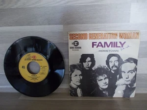 FAMILY * Second generation Woman / Hometown* 19?? - Picture 1 of 2