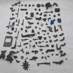 Menge (50+) Warhammer 40k und Fantasy Teile und Stücke - Bild 1 von 7