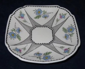 Shelley Fine Porcelain Rd 723404 Queen Anne Cornflower 11477 Bread Dessert Plate - Picture 1 of 2