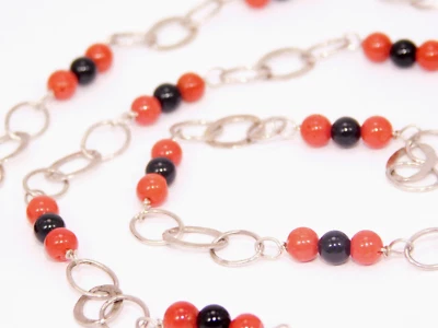 Collana di Corallo in Pietre dure e Argento da 925 da donna a catenina con placc - Immagine 1 di 3