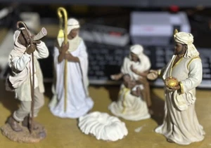 2008 Hawthorne Village King of Peace Ebony Nativity 5 Piece Set - Picture 1 of 6