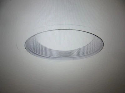 Halo 6 pulgadas Deflector de luz de techo empotrado blanco 6PK Foto 1 de 4