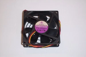Dc Brushless Fan Motor Sp802512H-03 Dc12V 0.30A, 3-Pin, 80X25Mm - Picture 1 of 1