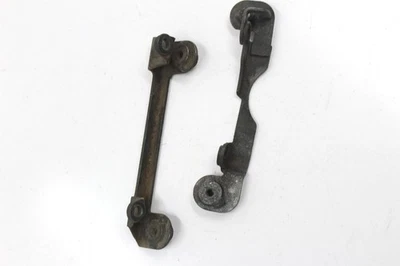 2003 SUZUKI GZ250 OEM ВЕРХНИЙ КОНЕЦ ГОЛОВКИ БЛОКА ЦИЛИНДРОВ КРОНШТЕЙНЫ КРЕПЛЕНИЯ - Изображение 1 из 4