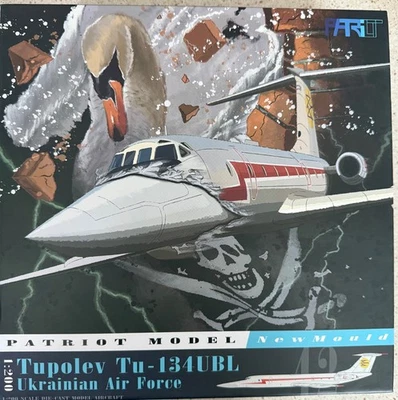 UKRAINIAN AIR FORCE/TUPOLEV TU-134UBL/1:200/PATRIOT MODEL/BRAND NEW - Image 1 of 3