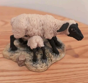 Schmid Lowell Davis Figure 1980 DOUBLE TROUBLE SHEEP Border Arts Ewe & Lamb - Picture 1 of 6