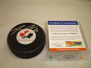 Disco de hockey autografiado por el equipo firmado por Sean Monahan certificado de autenticidad PSA/DNA 1B - Imagen 1 de 3