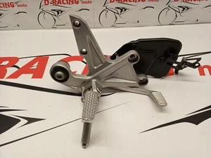 PEDANA ANTERIORE DESTRA HONDA CBR 1000 RR 2008-2011 FRONT RIGHT FOOTBOARD - Foto 1 di 14