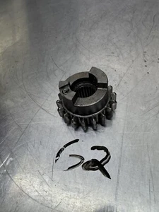 Yamaha RX 1 ER VMax Venture Phazer Reverse Pinion Gear 18T 8CW-17143-00-00 - Picture 1 of 3