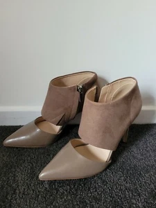 Forever New 39 Beige Closed Pointy Heel Boot - Picture 1 of 10