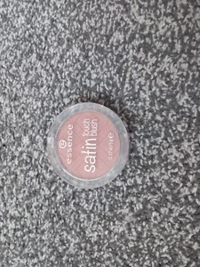 Essence Satin Touch Blush 20 Satin Love 5g New - Picture 1 of 3
