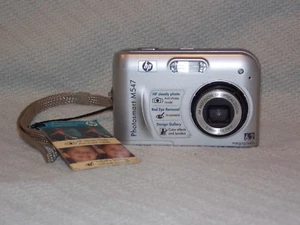 Appareil photo numérique 6,2 mégapixels argent HP Photo Smart M547  - Photo 1 sur 9