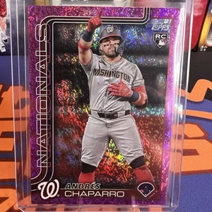 2025 Topps Serie 1 - Andrés Chaparro #167 Rosa Holo Lámina (RC) - Imagen 1 de 10