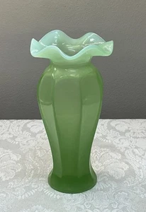 Vintage Jadeite Green Glass Opalescent Ruffled Top Panel Vase 8” - Picture 1 of 7