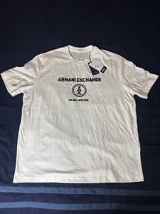 Nueva Camiseta Armani Ajuste Regular Logo Frontal con Milán Nueva York Blanca Talla XLarge - Imagen 1 de 4