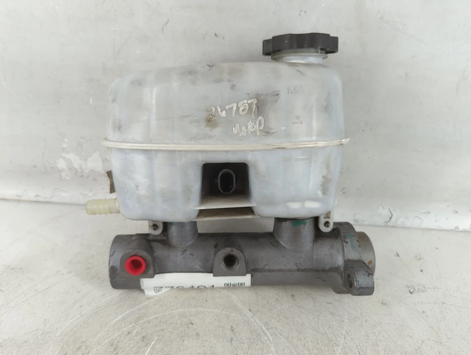 Cilindro maestro de freno Cadillac Escalade ESV 2003-2006 MXAUM Foto 1 de 4