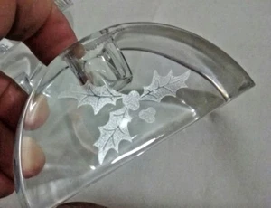Rogaska Crystal Glass Candle Stick Holders etched Holly Leaves & Berries set 2 - Imagen 1 de 11
