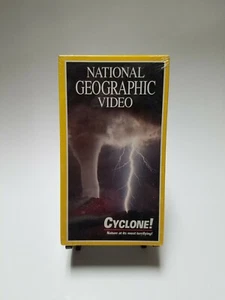 New National Geographic Video Cyclone Nature At It’s Most Terrifying VHS 1995 - Imagen 1 de 3