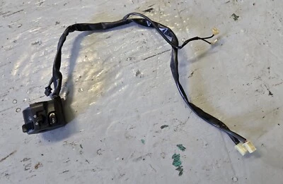 YAMAHA FZ1 2001-2005 LH HANDLE SWITCH 5LV-83973-00-00 - Image 1 of 4