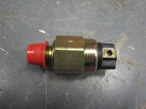 GEMS 210086 PS61-30-4MNZ-B-SP- 300-275 PSI - Picture 1 of 1