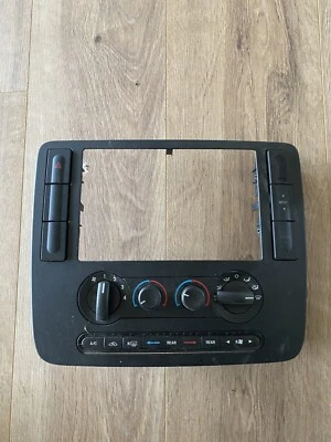 Ford Freestar 2004-2007 calefacción manual control de aire acondicionado 3F23-1704608-BK3JA6 panel Foto 1 de 4