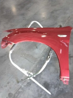 Mitsubishi Outlander Sport 2015 guardabarros izquierdo rojo 706337 usado 125 k millas Foto 1 de 4