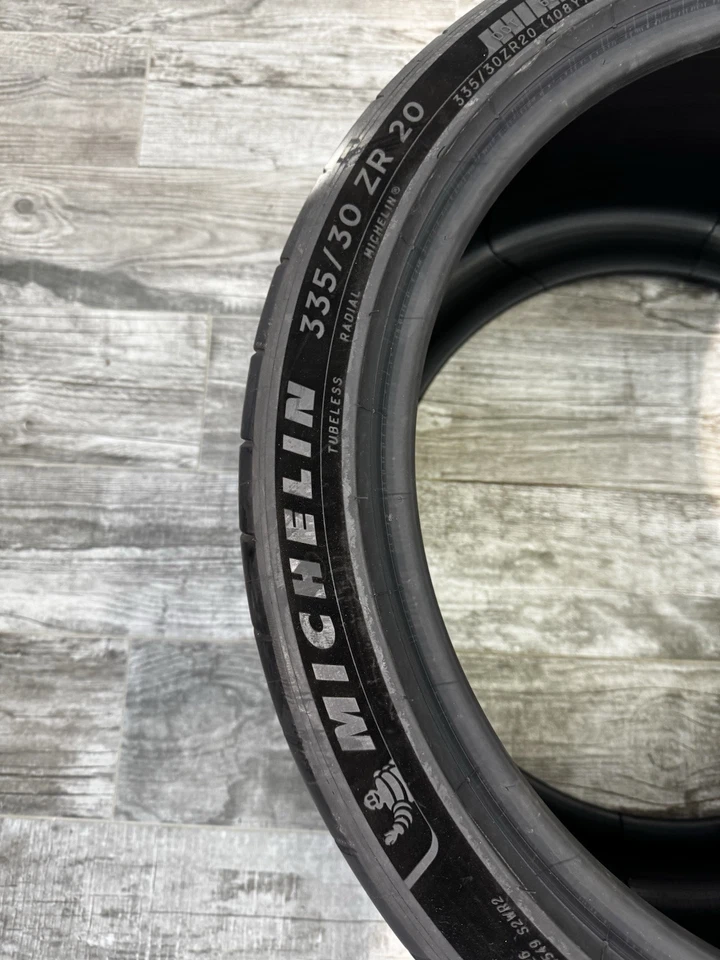 MICHELIN 335/30 ZR 20 XL TL (108Y) PILOT SPORT CUP 2 R FSL, 2 er Set  - Bild 1 von 4