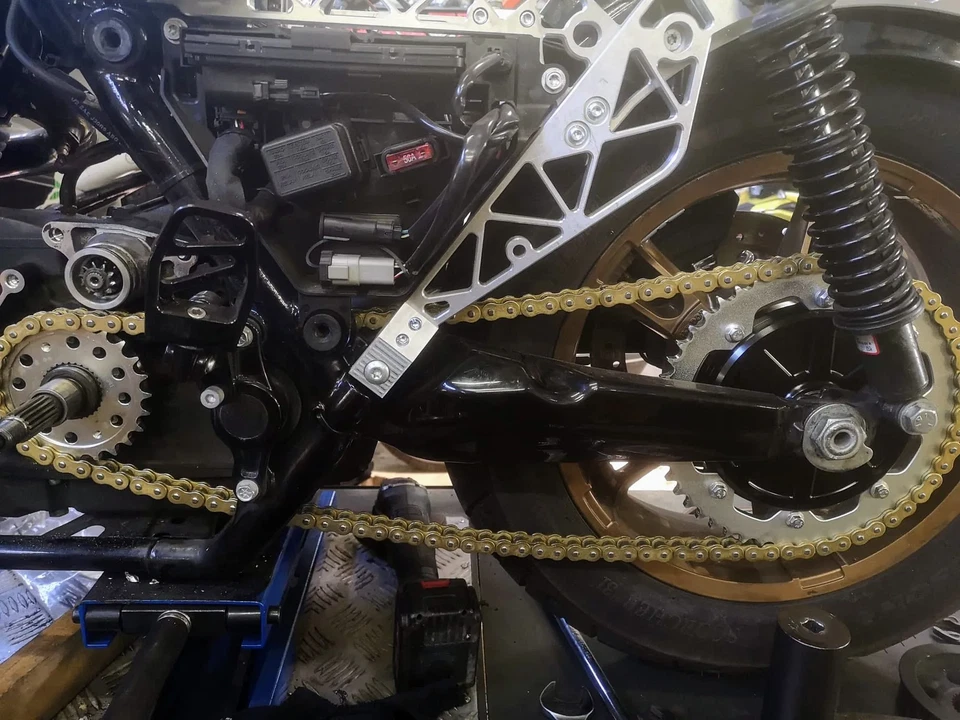 Chain Drive Sprocket Conversion Kit for Harley Touring Road Glide Twin M8 09-24 - Image 1 of 4