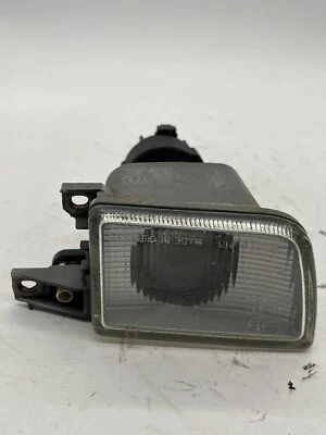 93-98 VW  Jetta Golf GTI Cabrio Right RH Passenger Fog Light - Image 1 of 4