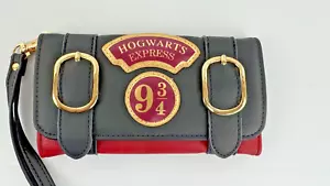 Portafoglio Harry Potter Hogwarts Express 9 3/4 Doppia Fibbia Trifold - Foto 1 di 3