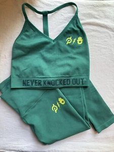 PELOTON SPIRITUAL GANGSTER Kendall Toole Set Bra Leggings M/L Green Knocked Out - Picture 1 of 10