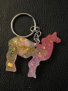 Handmade Resin Art Glow In The Dark Llama Shaped Keychain Created By MDMArts - Picture 1 of 4