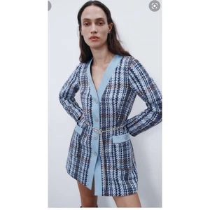 Zara Neu mit Etikett Medium Denim/Tweed blau lang adrett Old Money Luxe Blogger Blazer - Bild 1 von 6