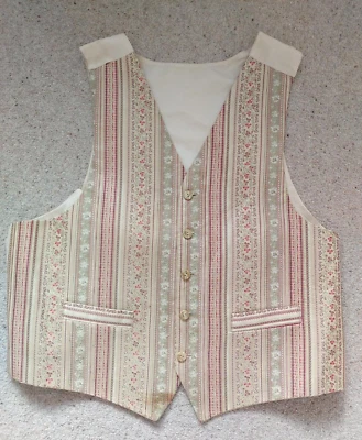 Mens Waistcoat XXXL Floral Embroided Used - Image 1 of 3