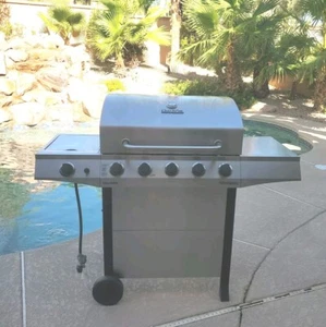 Char-Broil Performance Series Silver 5-Burner Liquid Propane Gas Grill with 1 Si - Picture 1 of 7
