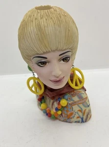 Cameo Girls Lady Vases 1971 Sasha Feelin' Groovy 2000 Edition LV-025 5.5" - Picture 1 of 12