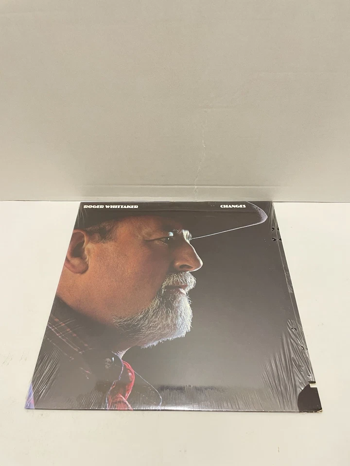 ROGER WHITTAKER, "CHANGES" LP, 33 RPM,12 VINYL 1981 RCA RECORDS #AFL1-4129 NEW - Image 1 of 3