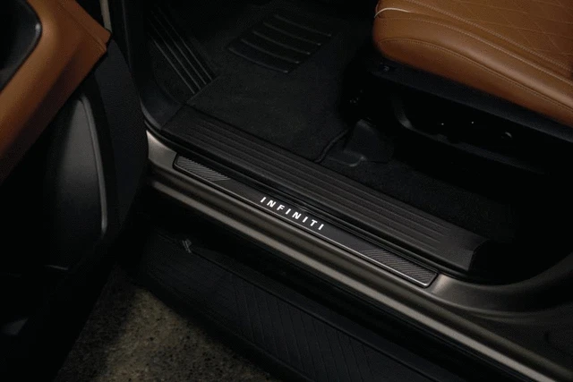 Placas de patada iluminadas radiantes Infiniti INFINITI genuinas T99G66SA00 Foto 1 de 1